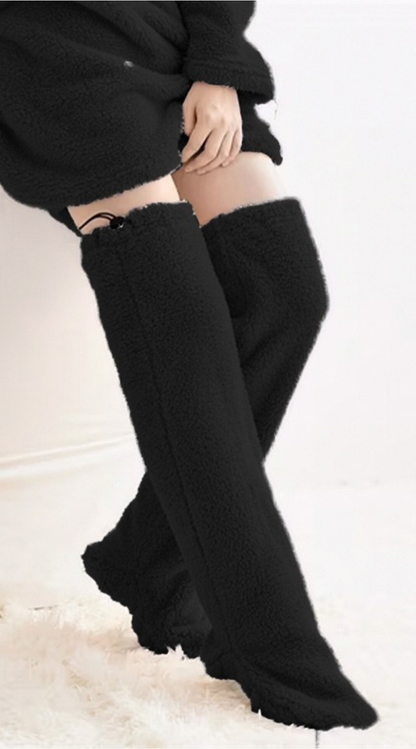 Welsoft Peluş Diz Üstü Ev Çorabı – Yumuşak, Sıcak ve Rahat